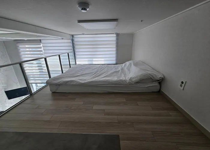 Apartament Near Hall Station, Myeongdong Seul